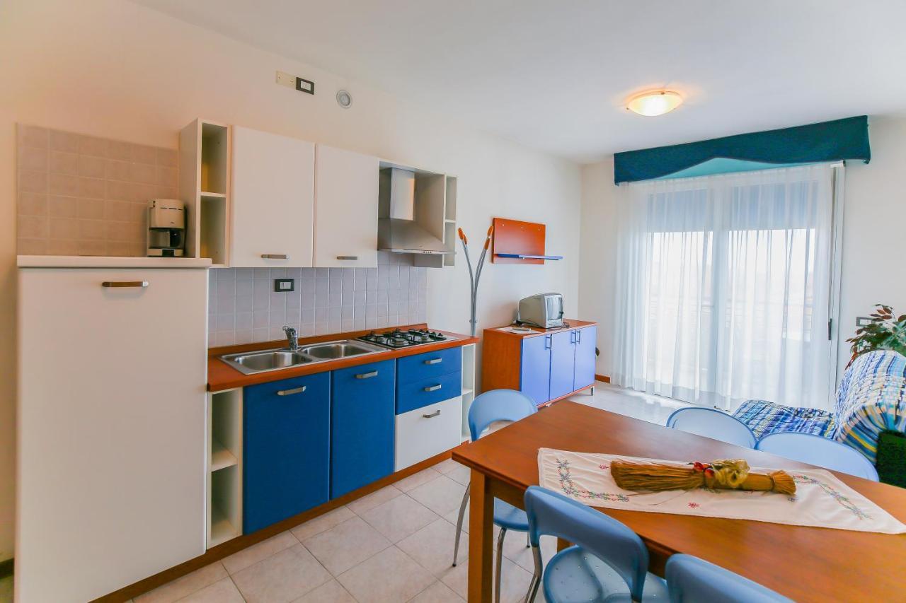 Altanea Residences Con Piscina Caorle Exterior foto