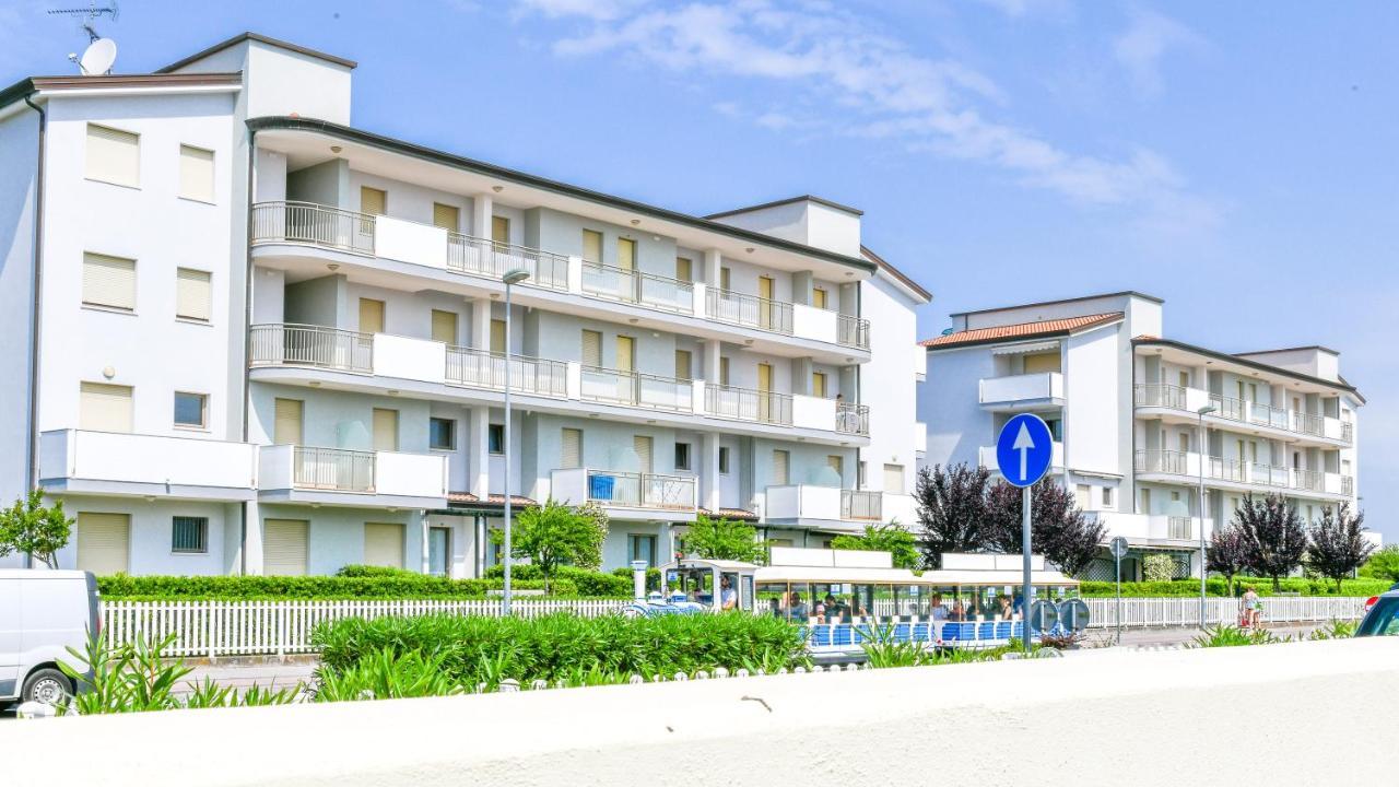 Altanea Residences Con Piscina Caorle Exterior foto