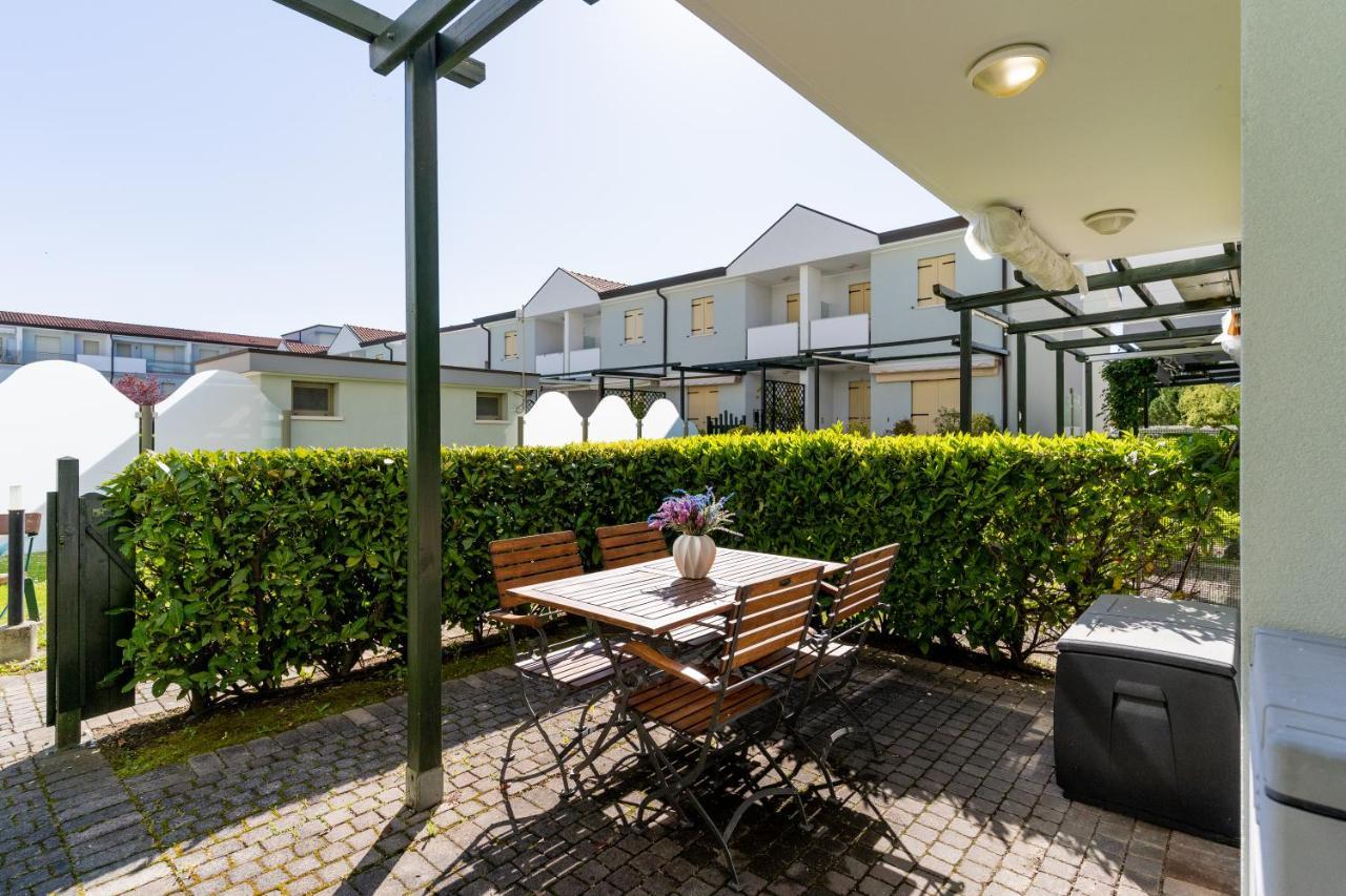 Altanea Residences Con Piscina Caorle Exterior foto