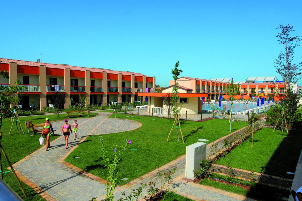 Altanea Residences Con Piscina Caorle Exterior foto